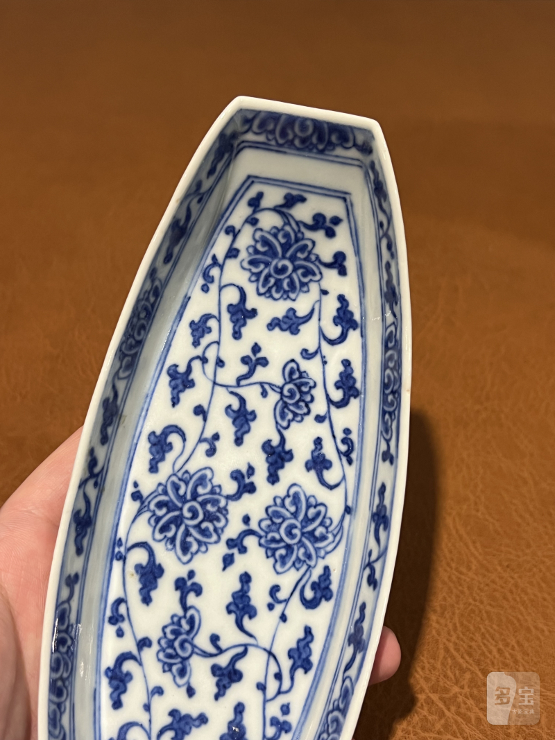 清乾隆 青花缠枝莲纹茶船 - 图4
